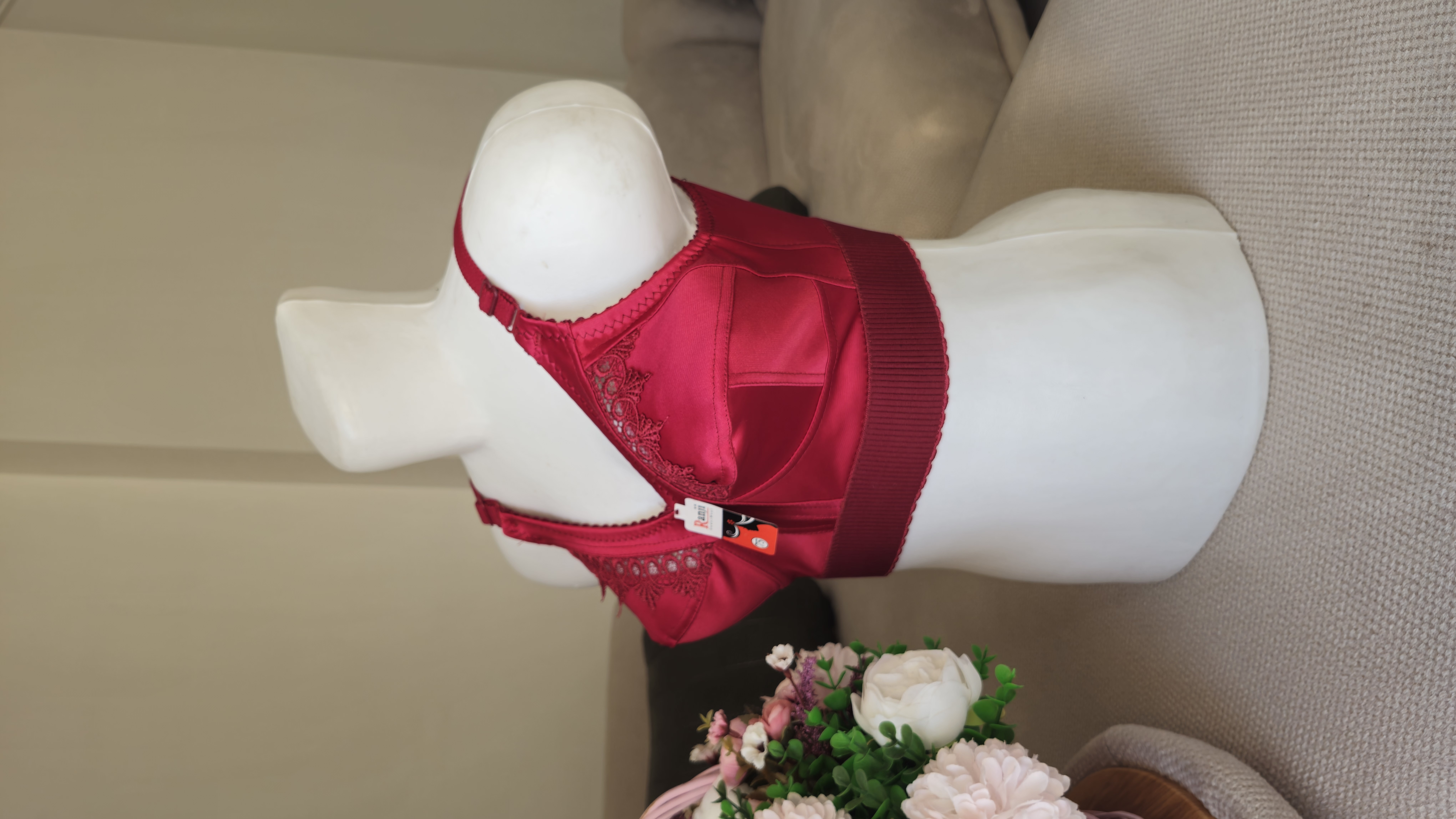 سوتین کش پهن پرستویی